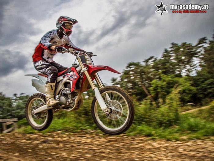 Supermoto fahren Sprungtechnik Supermoto fahren Sprungtechnik